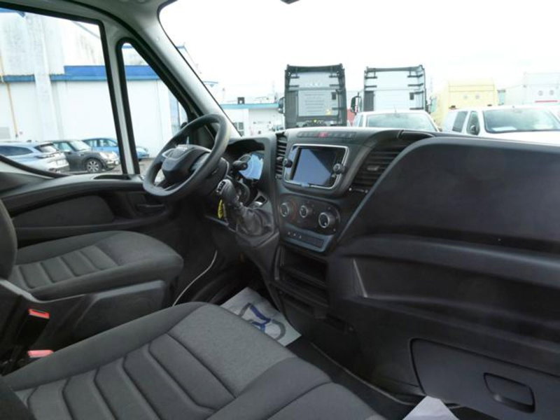 Iveco Daily Furgone usata a Brescia (15)
