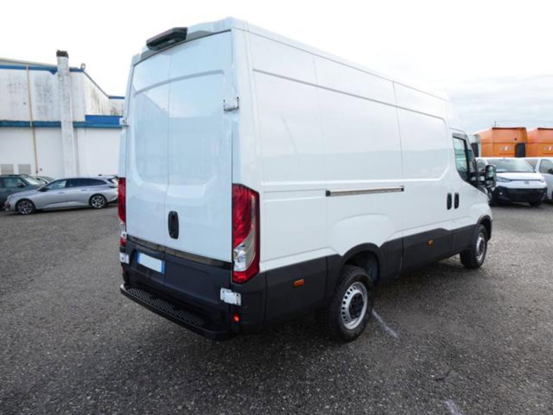 Iveco Daily Furgone usata a Brescia (4)
