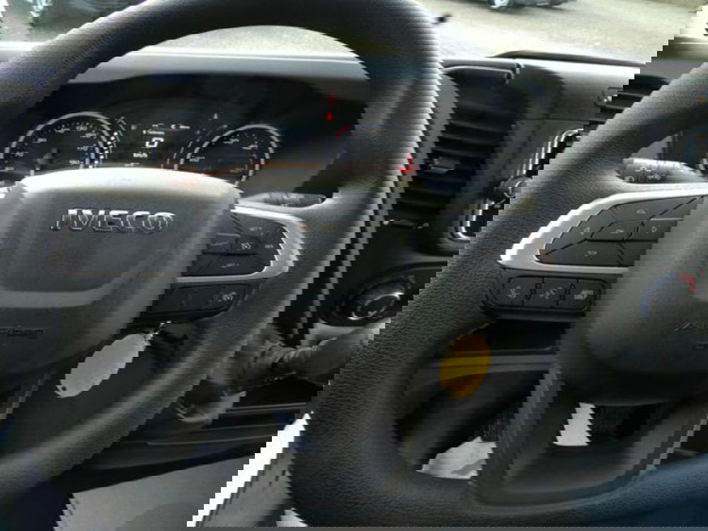 Iveco Daily Furgone usata a Brescia (8)