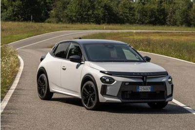 Lancia Ypsilon 0.9 TwinAir 5 porte Metano Ecochic Silver nuova a Alessandria