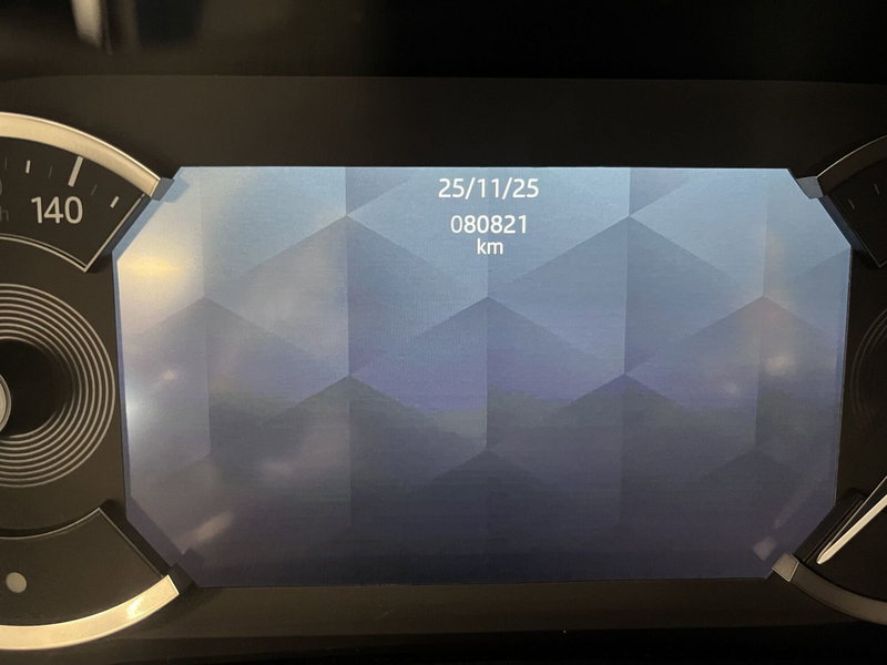 Jaguar E-Pace usata a Prato (10)