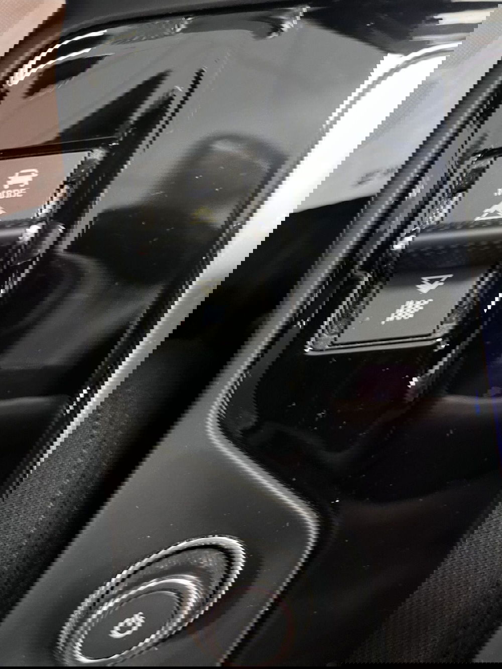 Jaguar E-Pace usata a Prato (13)