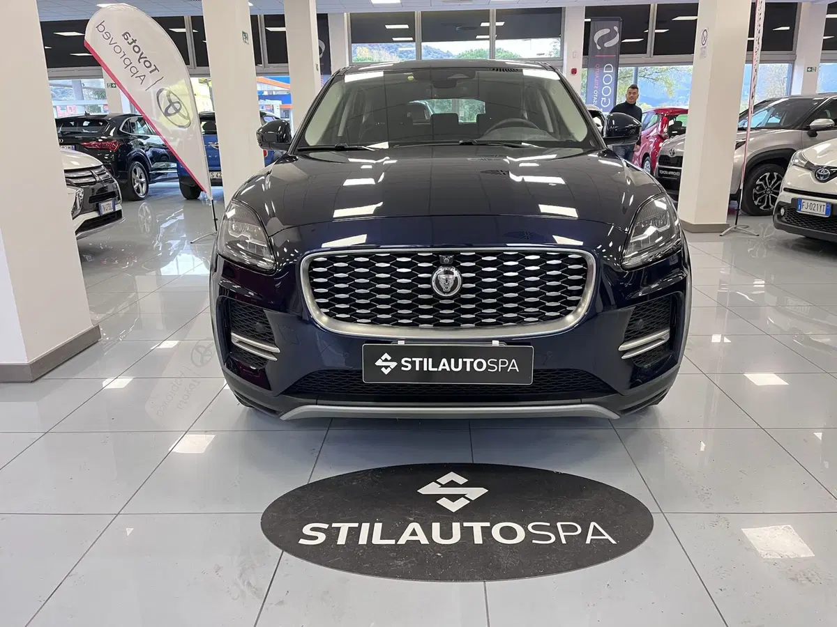 Jaguar E-Pace usata a Prato (2)
