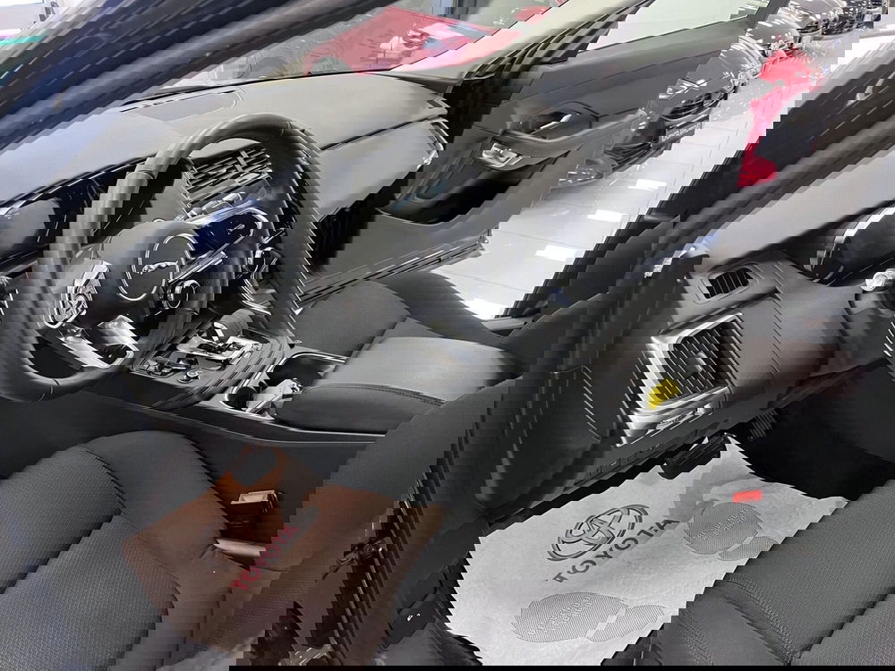 Jaguar E-Pace usata a Prato (6)