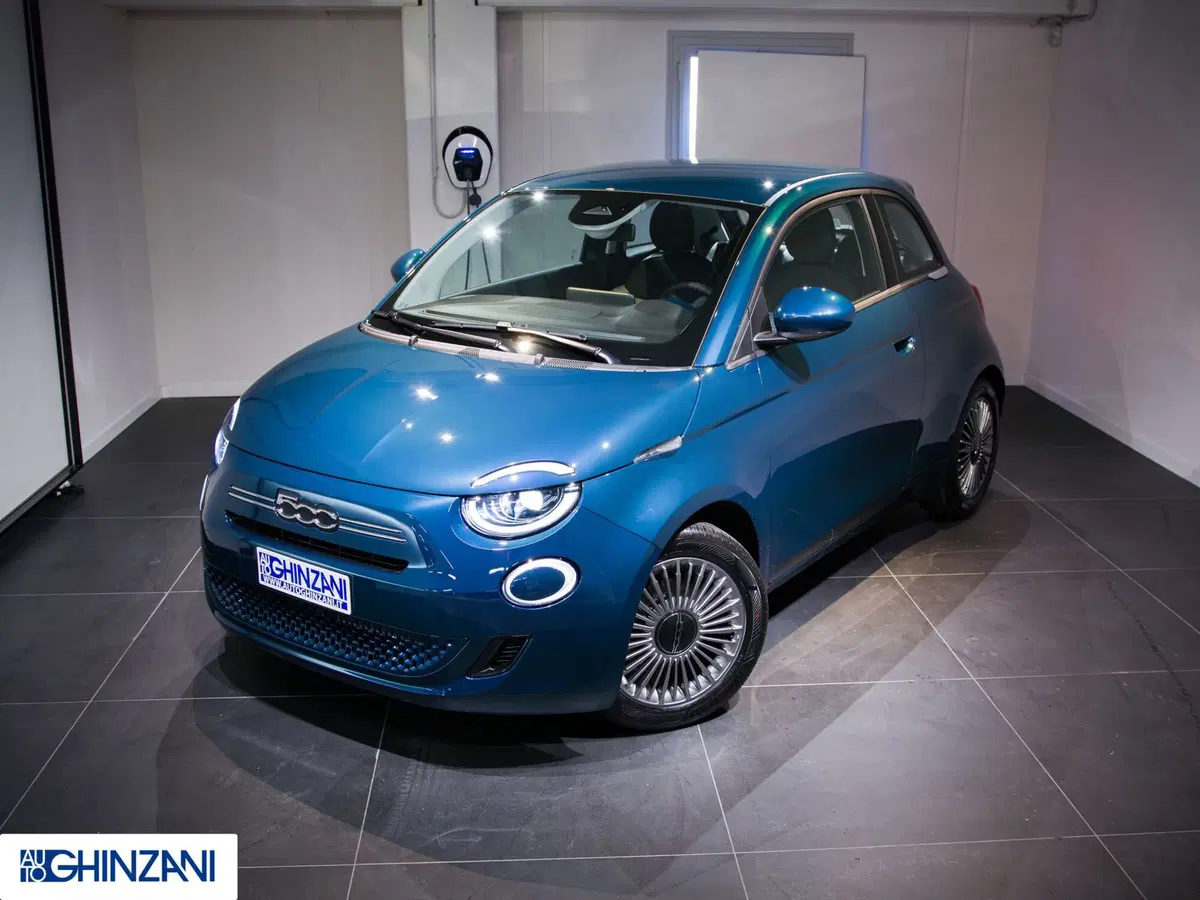 Fiat 500 nuova a Bergamo (3)