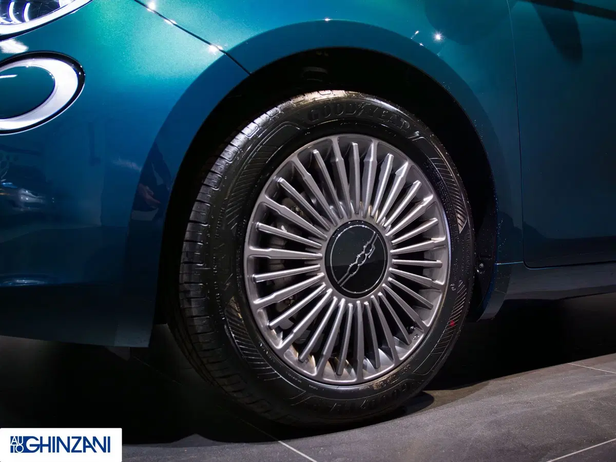 Fiat 500 nuova a Bergamo (7)