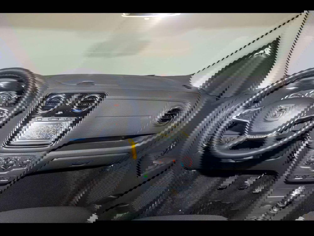 Dacia Lodgy usata a Treviso (10)