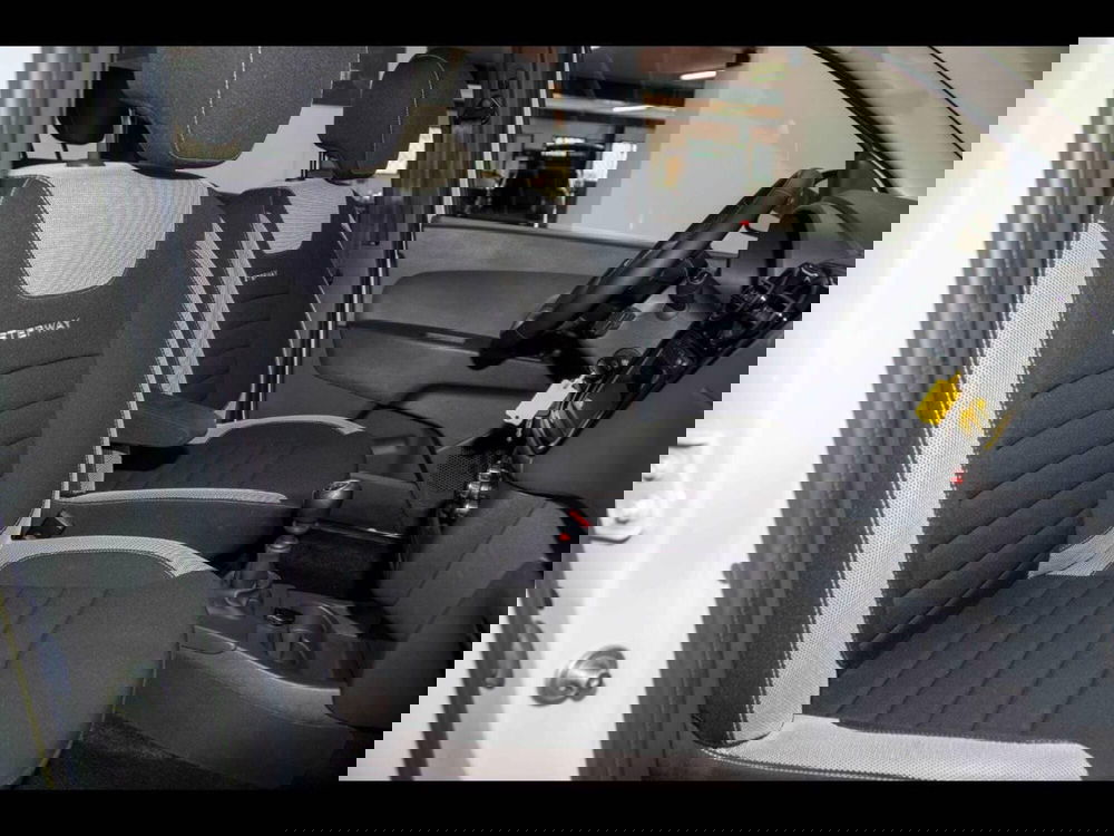 Dacia Lodgy usata a Treviso (12)