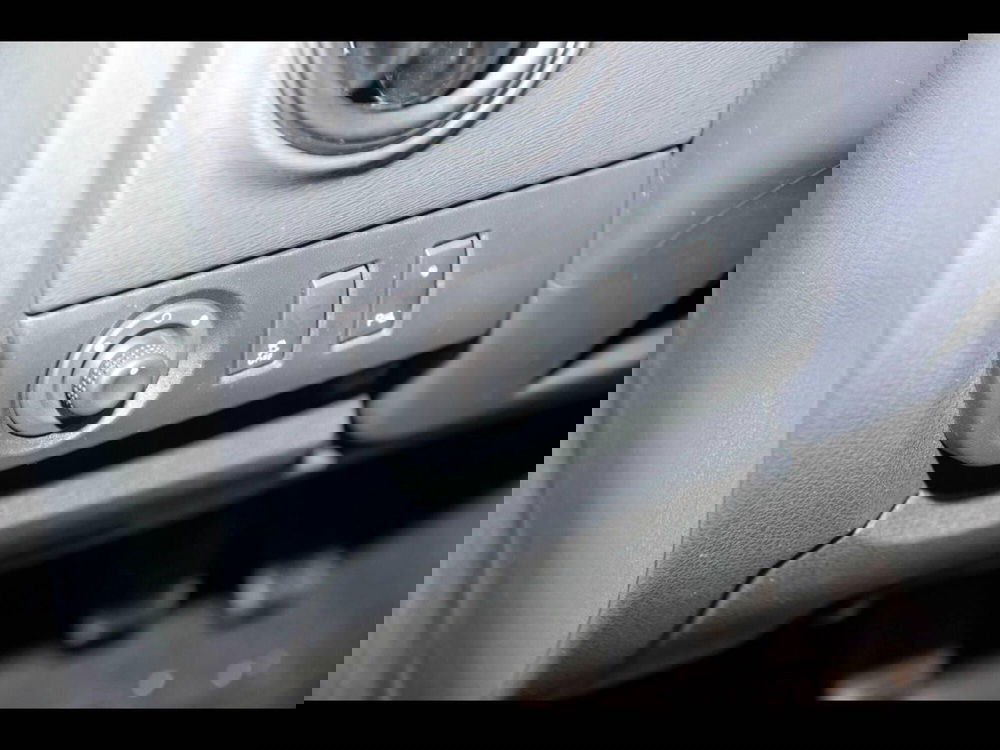 Dacia Lodgy usata a Treviso (19)