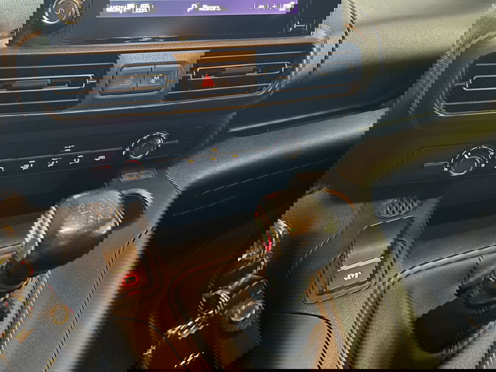 Opel Combo Life usata a Macerata (17)