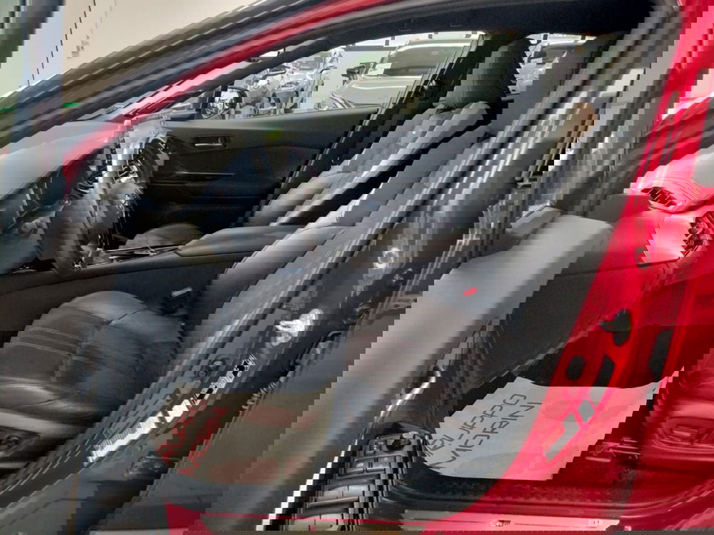 Toyota Toyota C-HR usata a Modena (10)