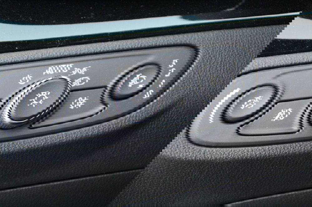 Opel Mokka usata a Pordenone (15)