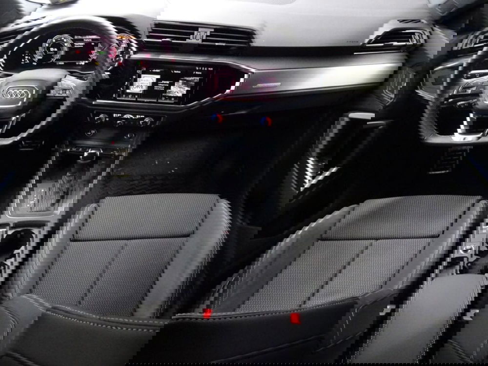 Audi Q3 Sportback usata a Como (5)