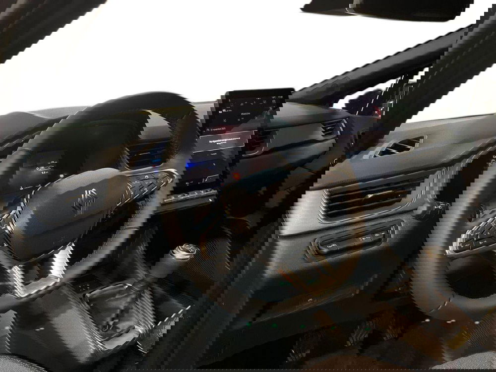 Renault Captur nuova a Bari (8)