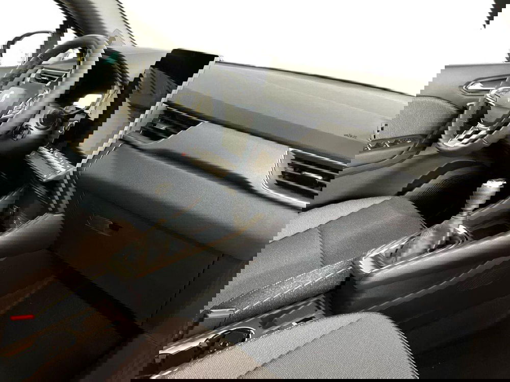 Renault Captur nuova a Bari (9)