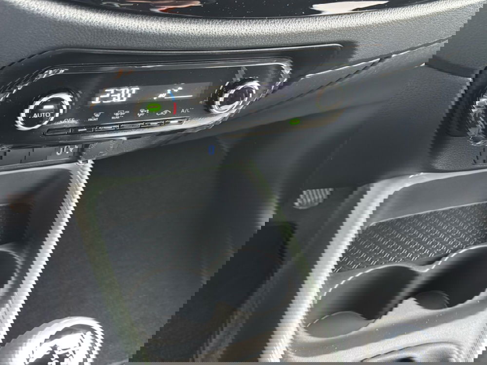 Toyota Aygo X nuova a Ferrara (14)