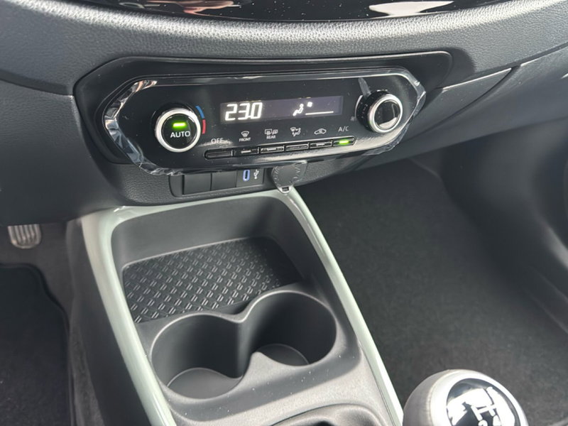 Toyota Aygo X nuova a Ferrara (14)