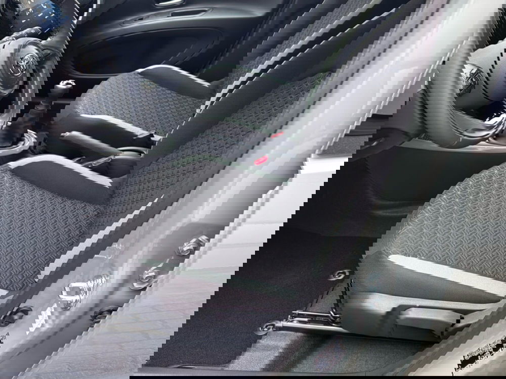 Toyota Aygo X nuova a Ferrara (9)