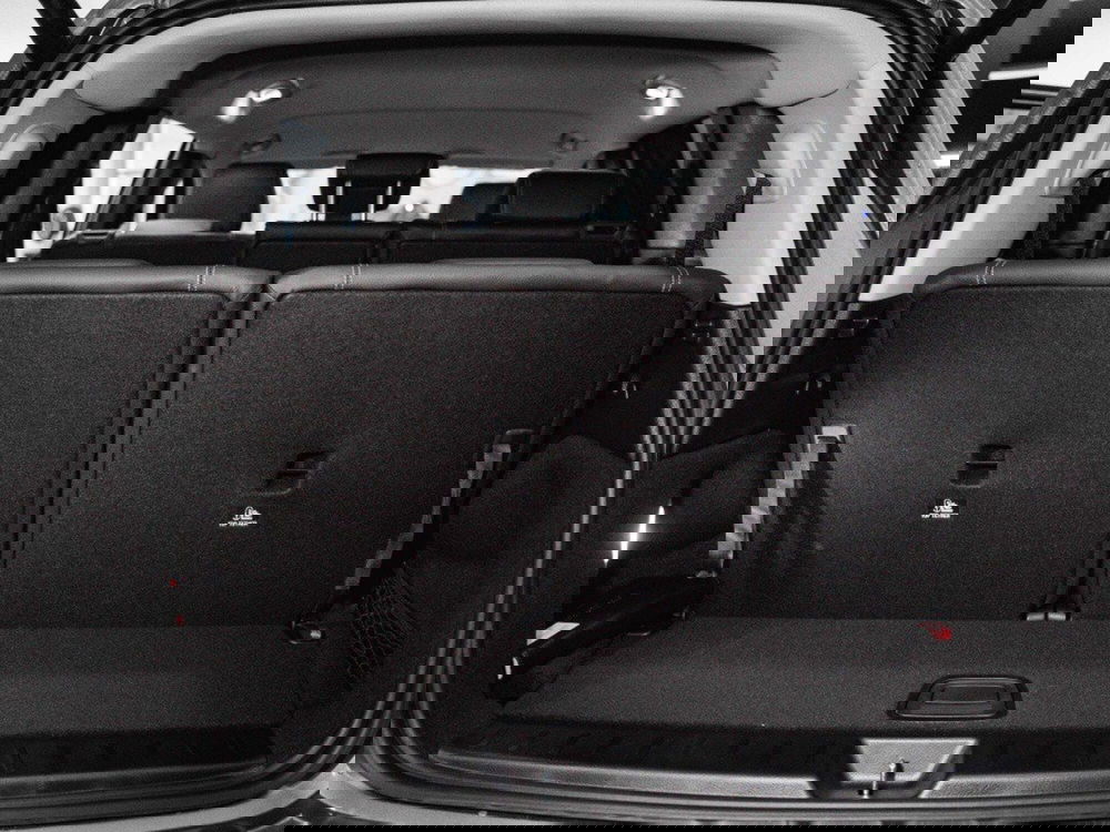 Mercedes-Benz GLB nuova a Macerata (10)