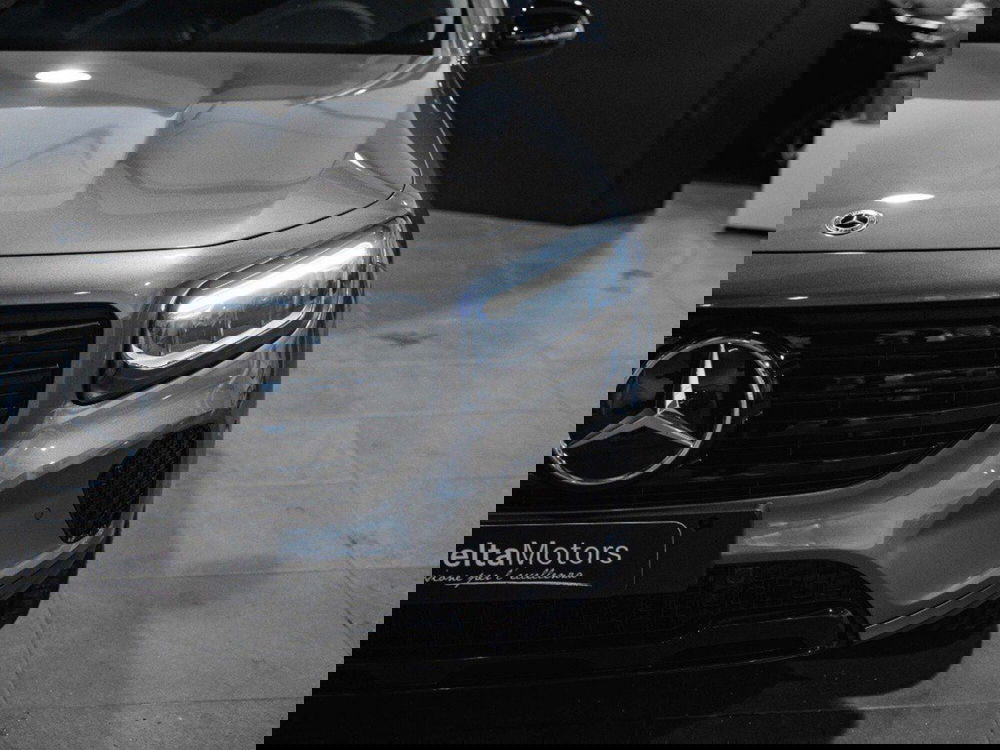 Mercedes-Benz GLB nuova a Macerata (6)