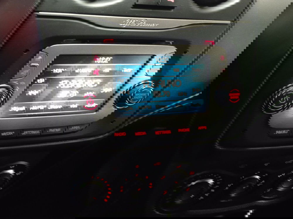 Alfa Romeo MiTo usata a Torino (12)