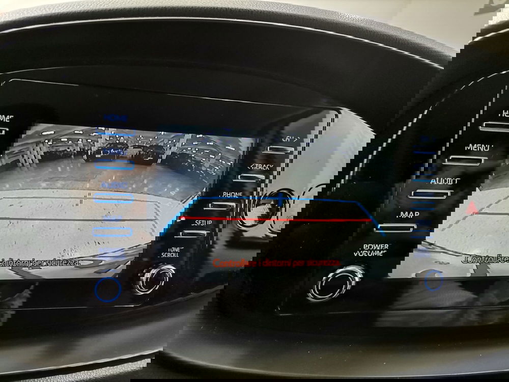 Toyota Aygo X usata a Salerno (11)