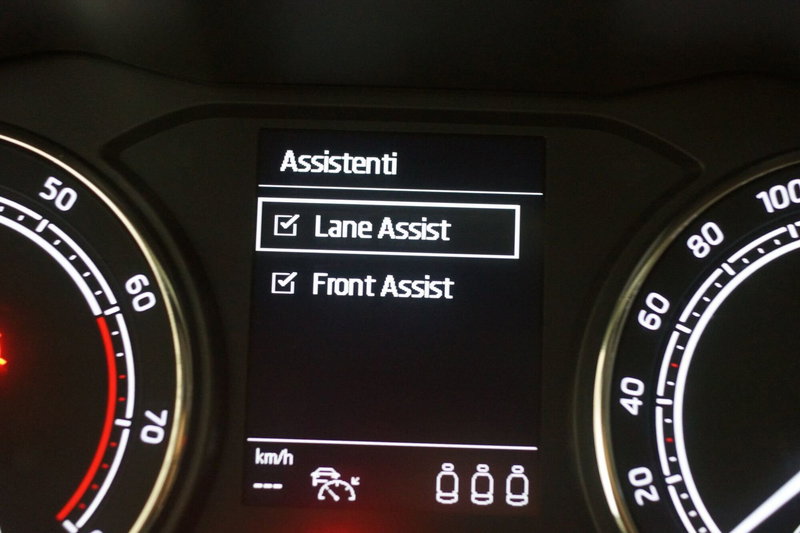 Skoda Kamiq usata a Torino (16)