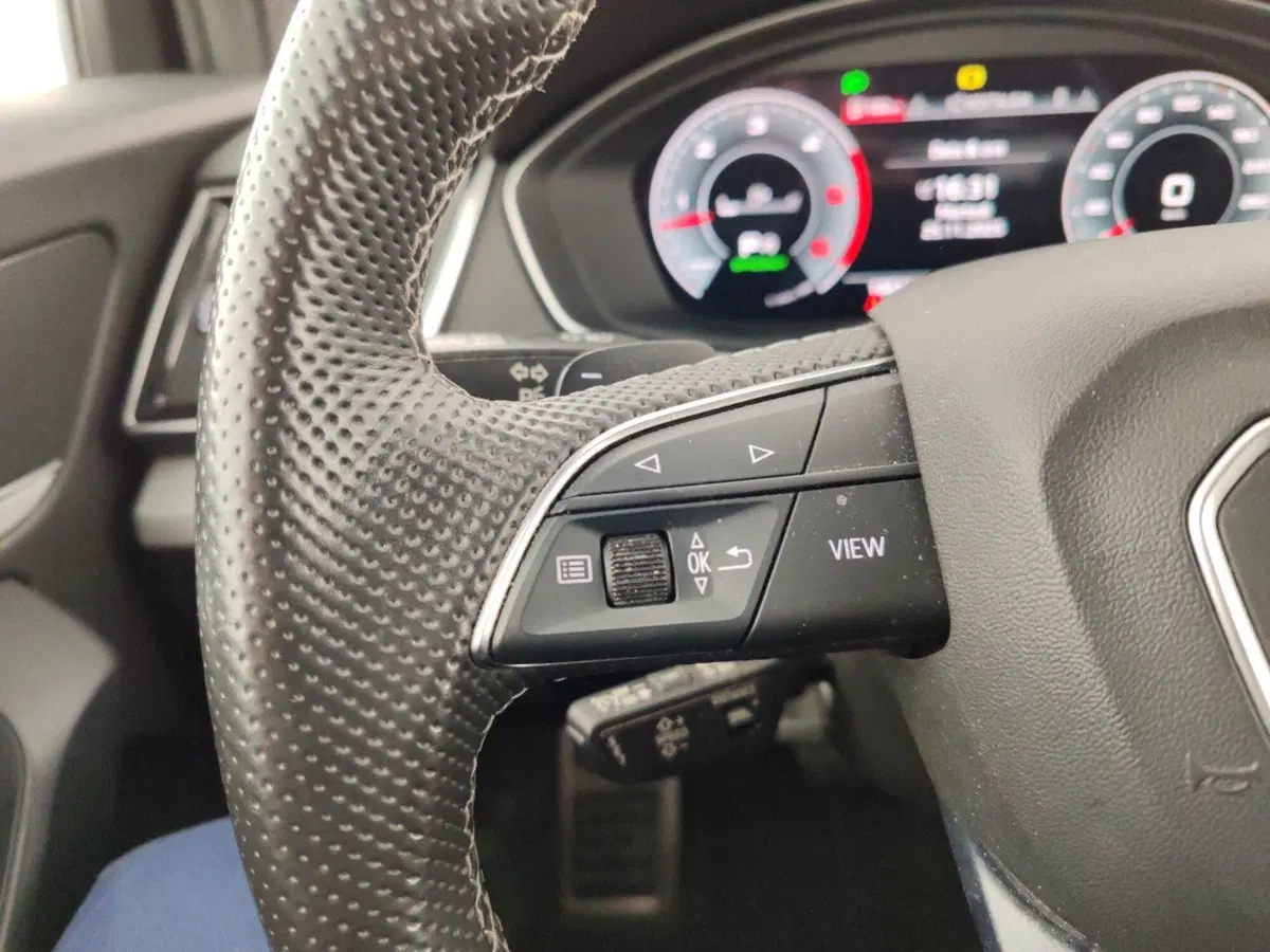 Audi Q5 Sportback usata a Massa-Carrara (15)