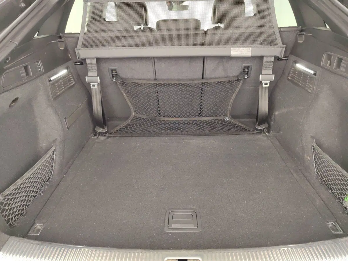Audi Q5 Sportback usata a Massa-Carrara (17)