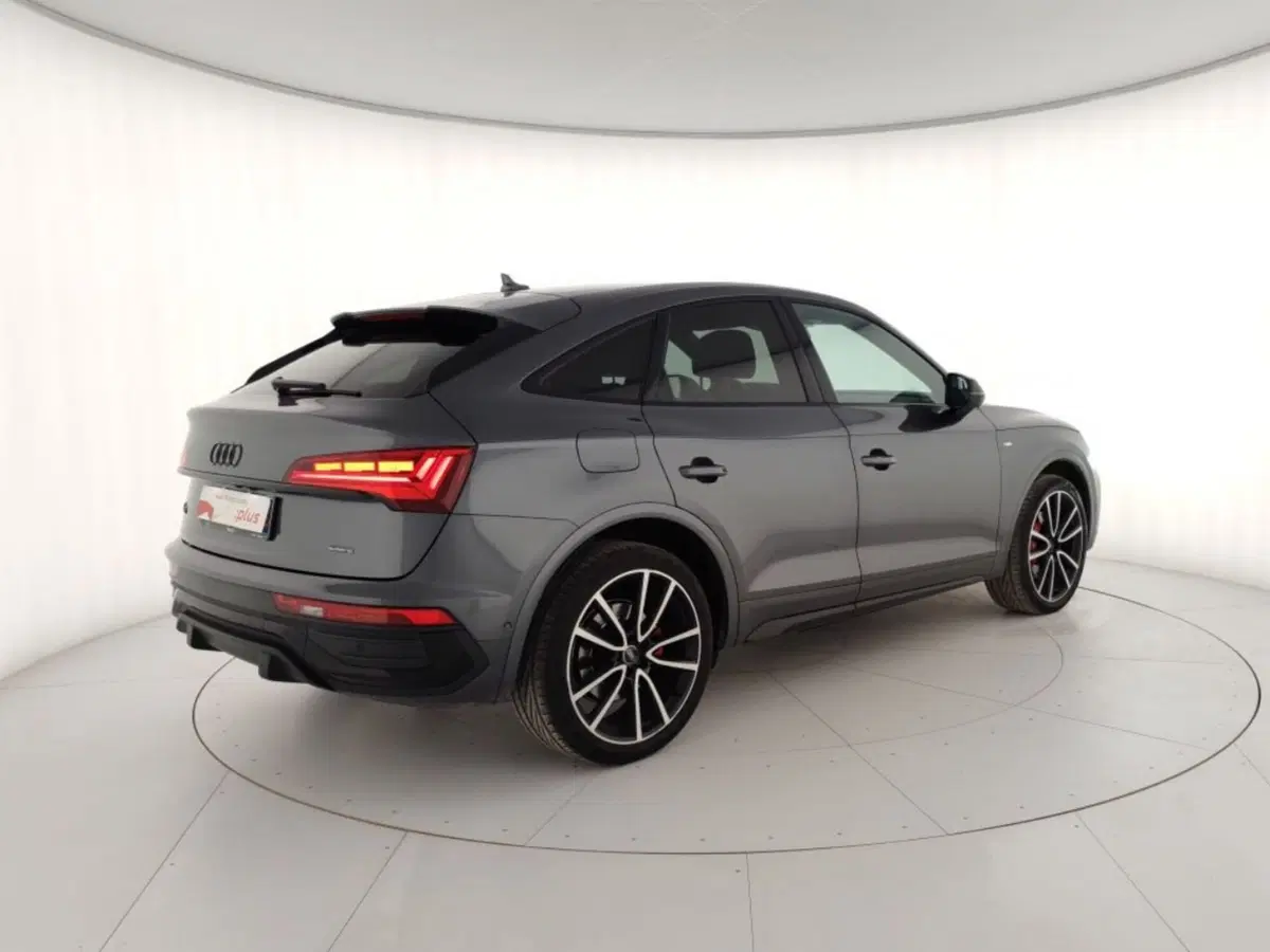 Audi Q5 Sportback usata a Massa-Carrara (3)