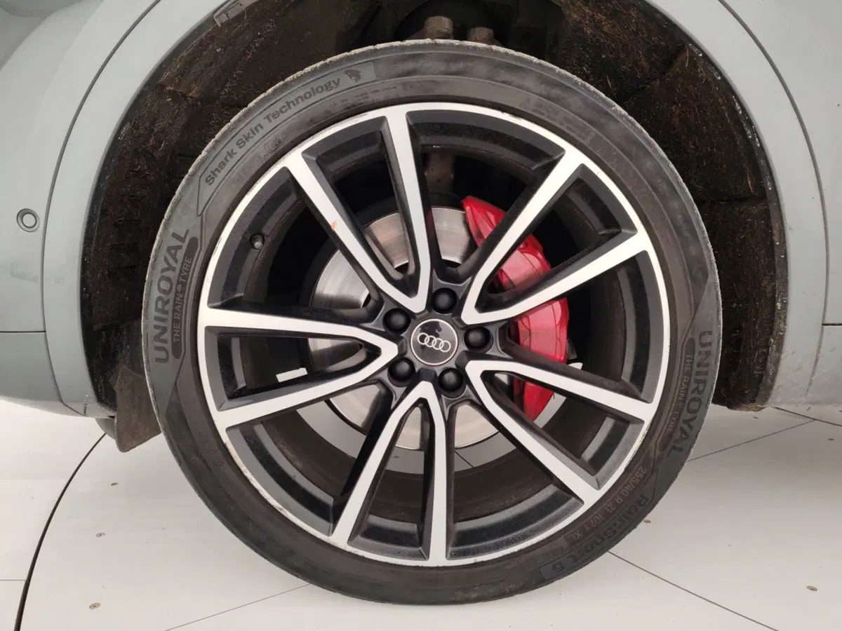 Audi Q5 Sportback usata a Massa-Carrara (6)