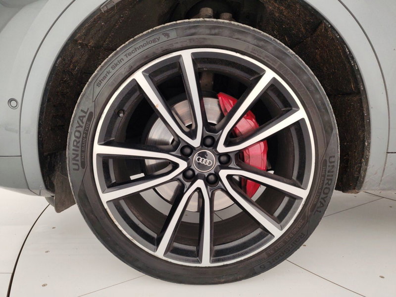 Audi Q5 Sportback usata a Massa-Carrara (6)