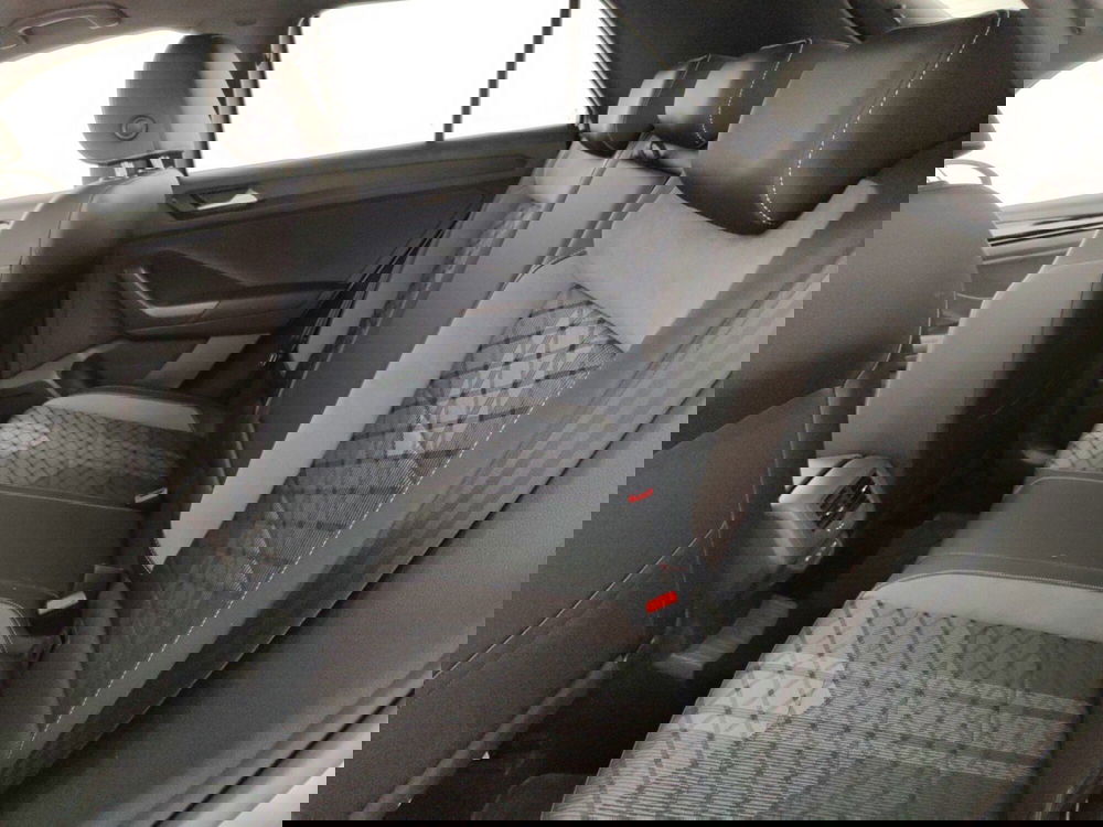 Volkswagen T-Roc usata a Massa-Carrara (10)