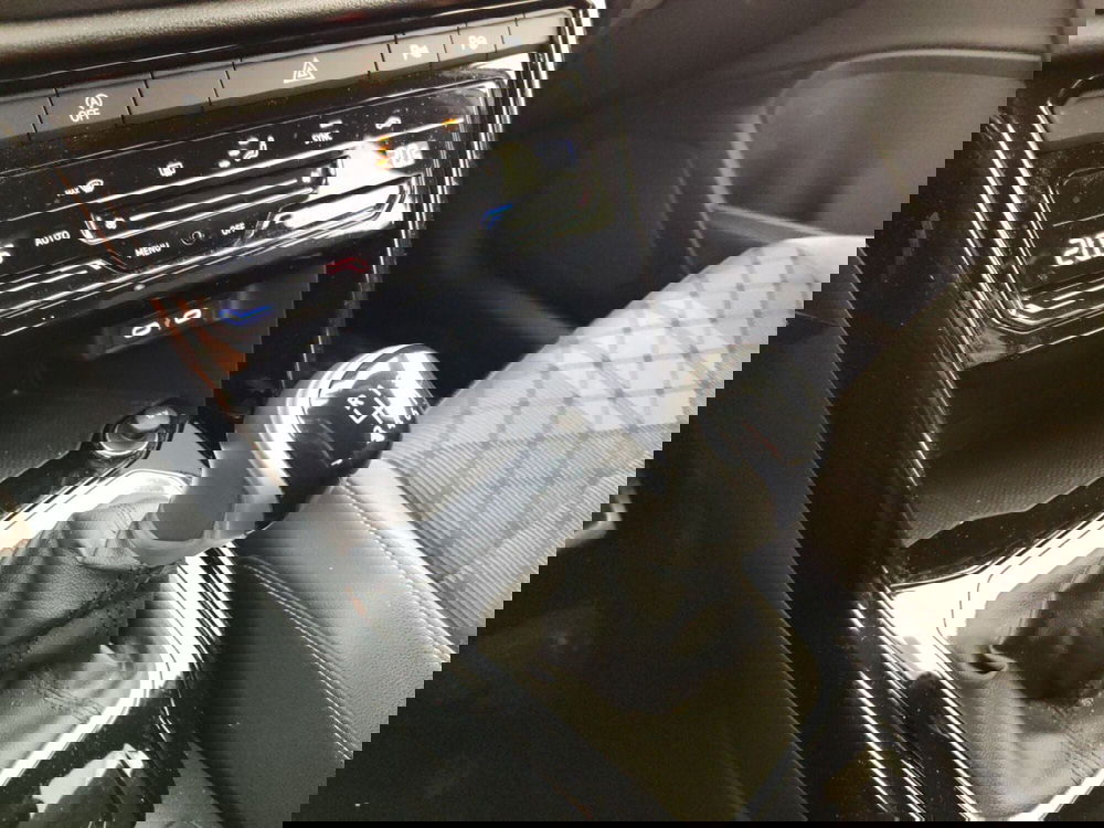 Volkswagen T-Roc usata a Massa-Carrara (11)