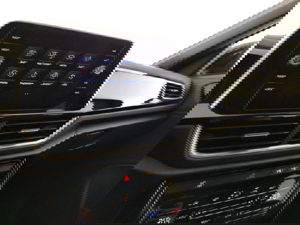 Volkswagen T-Roc usata a Massa-Carrara (12)