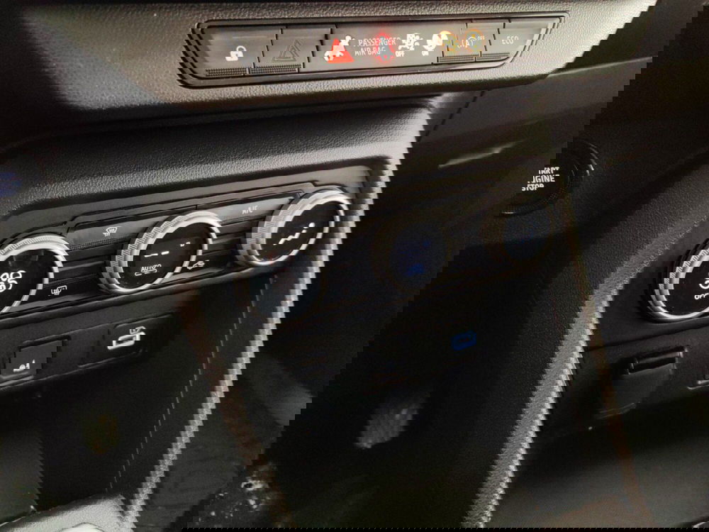 Dacia Duster usata a Massa-Carrara (12)