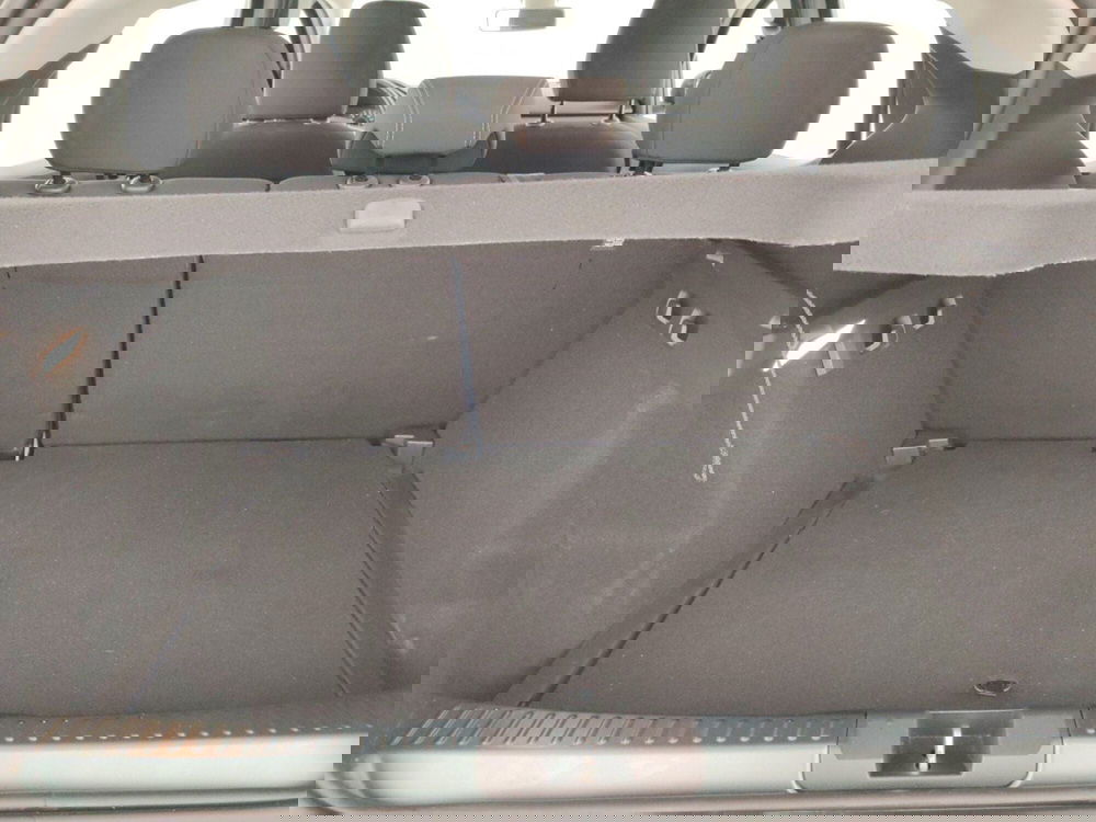 Dacia Duster usata a Massa-Carrara (17)