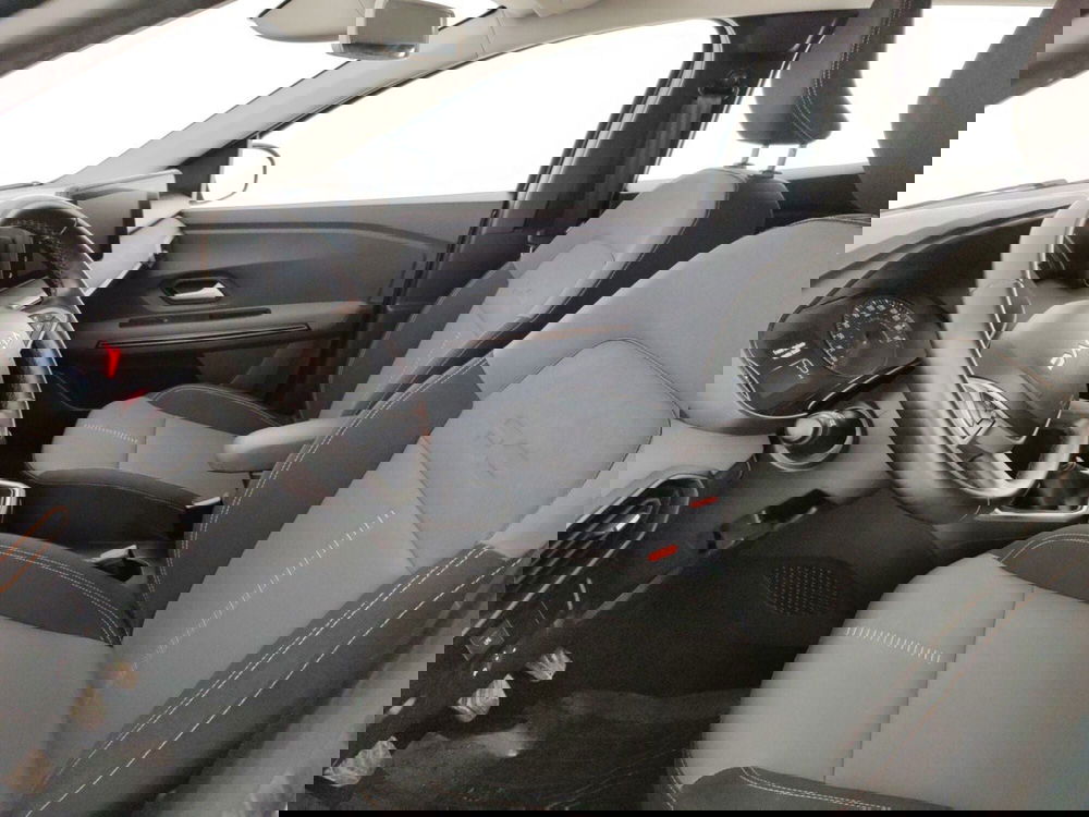 Dacia Duster usata a Massa-Carrara (7)