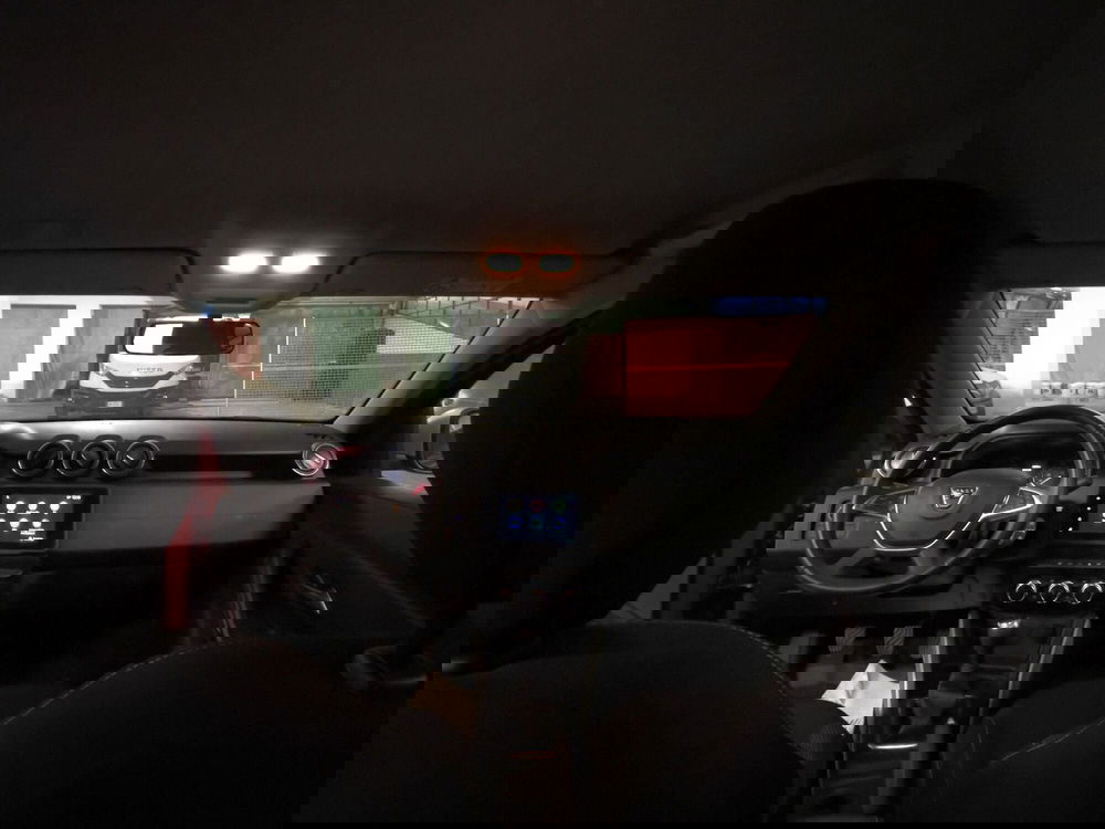 Dacia Duster usata a Milano (8)