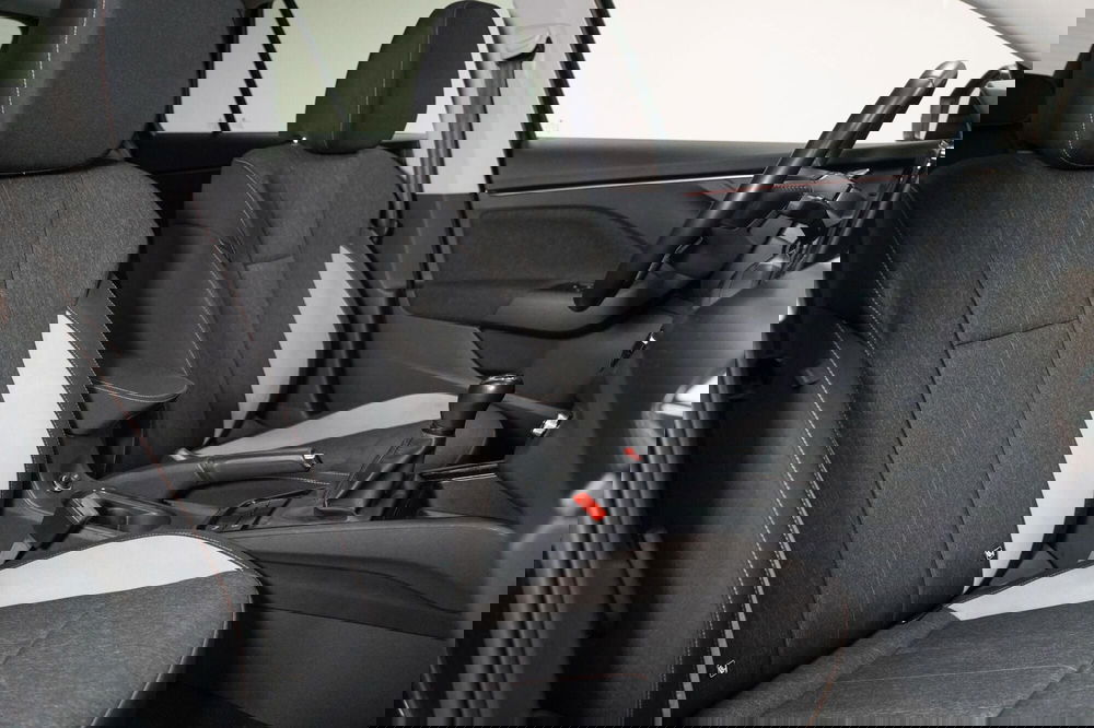 Skoda Kamiq usata a Varese (11)