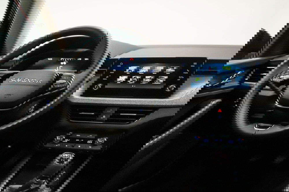 Skoda Kamiq nuova a Varese (13)