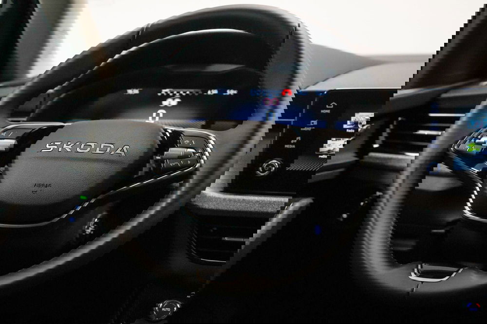 Skoda Kamiq nuova a Varese (14)