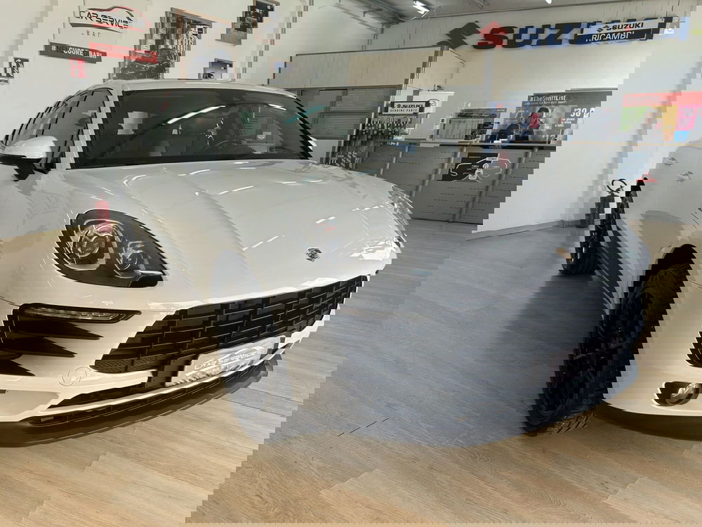 Porsche Macan usata a Bari (3)