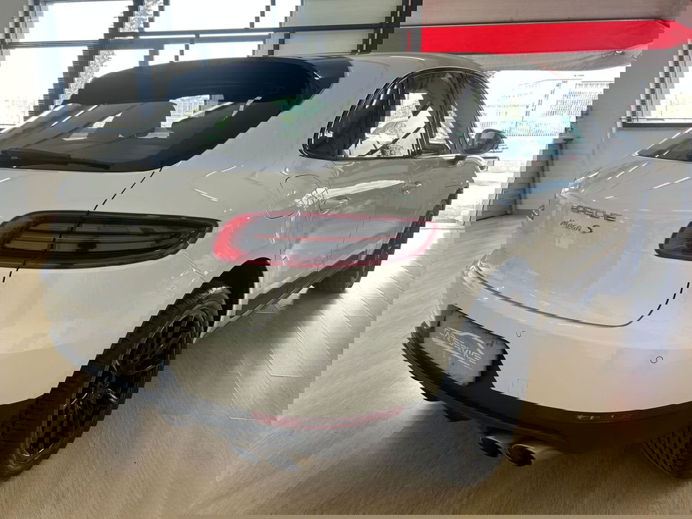 Porsche Macan usata a Bari (5)