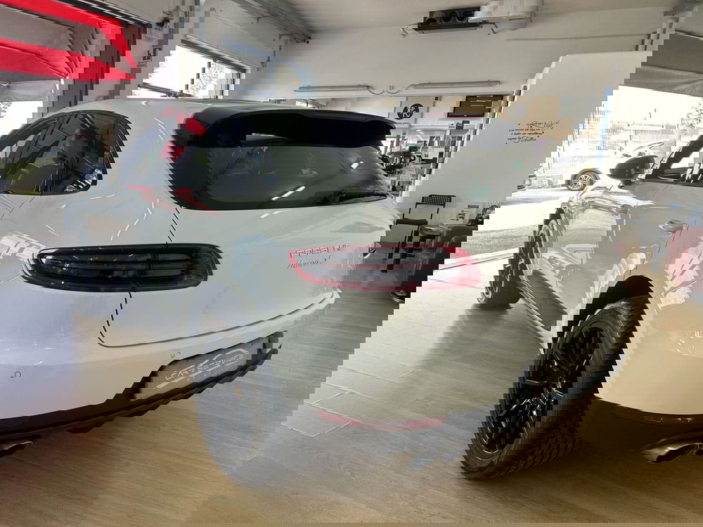 Porsche Macan usata a Bari (7)