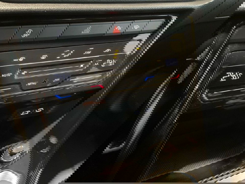 Volkswagen T-Roc usata a Pistoia (15)