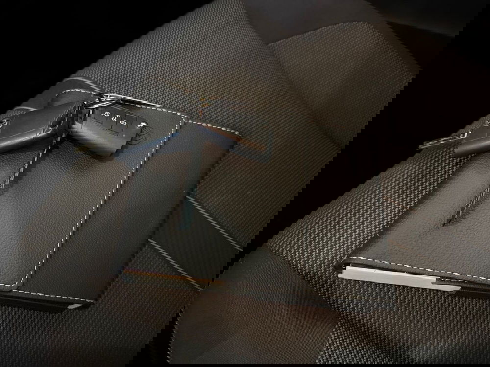 Volkswagen T-Roc usata a Prato (18)