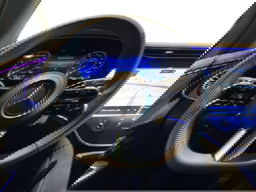 Mercedes-Benz EQE SUV nuova a Prato (10)