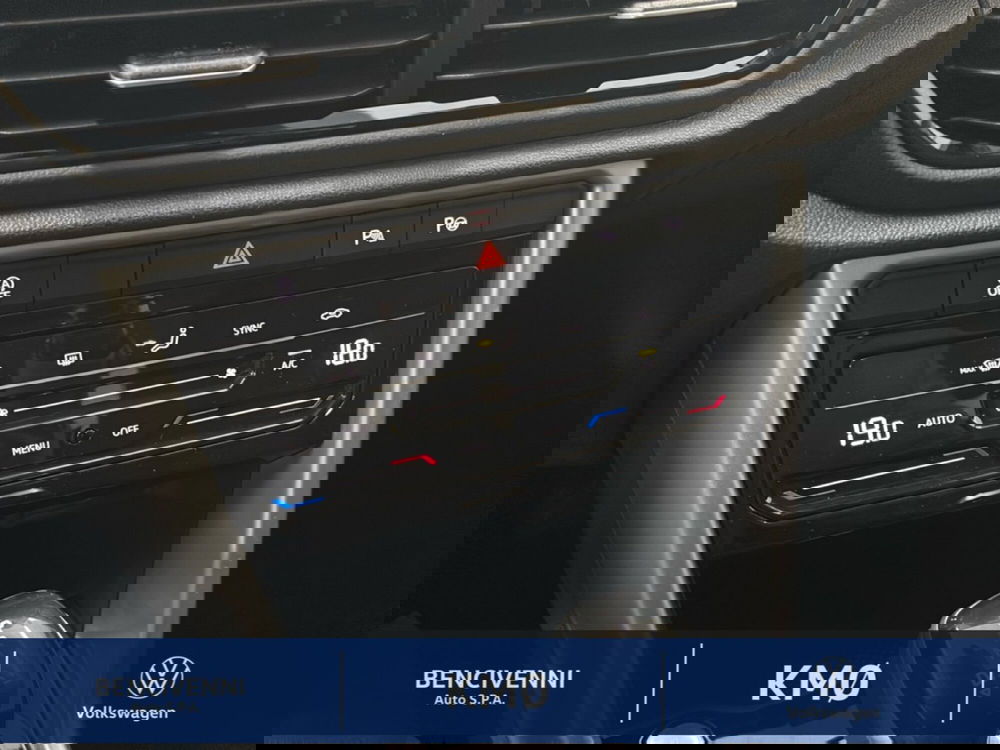 Volkswagen T-Roc nuova a Catanzaro (19)