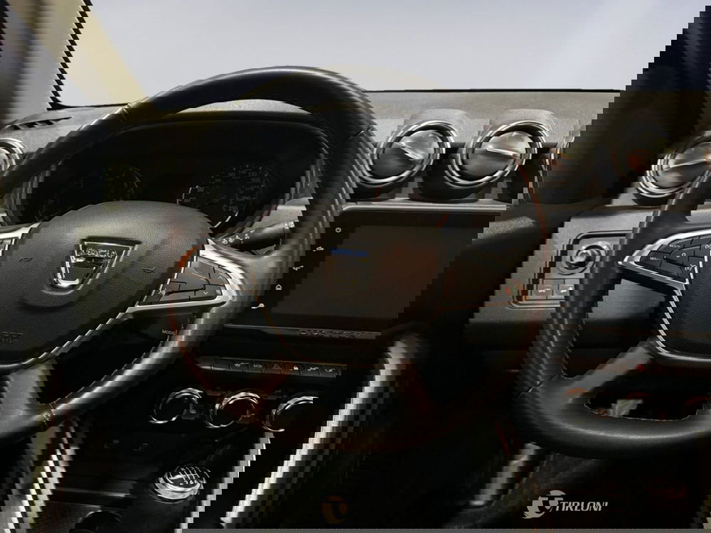 Dacia Duster usata a Milano (16)